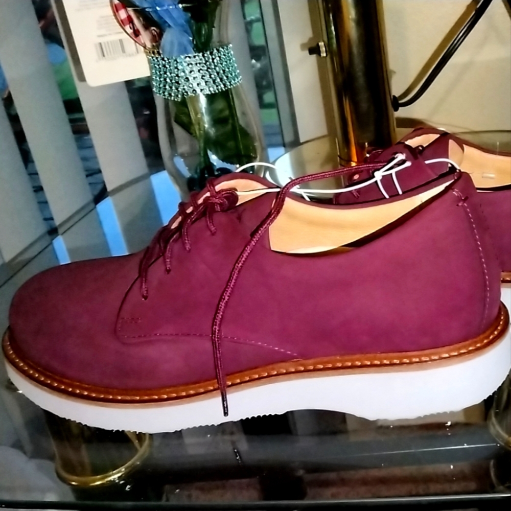 Samuel Hubbard women's Free Plum size 7 Brand new